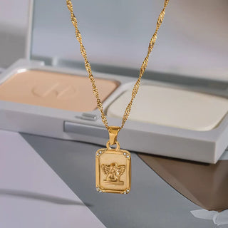 ANGELA SQUARE NECKLACE GOLD