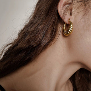 CARMEN HOOP EARRINGS GOLD