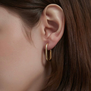 MEDIUM RECTANGLE HOOP EARRINGS GOLD