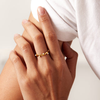 SIMPLE PEARL RING GOLD